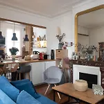 Cozy 50 M Haven Of Peace Near Montmartre